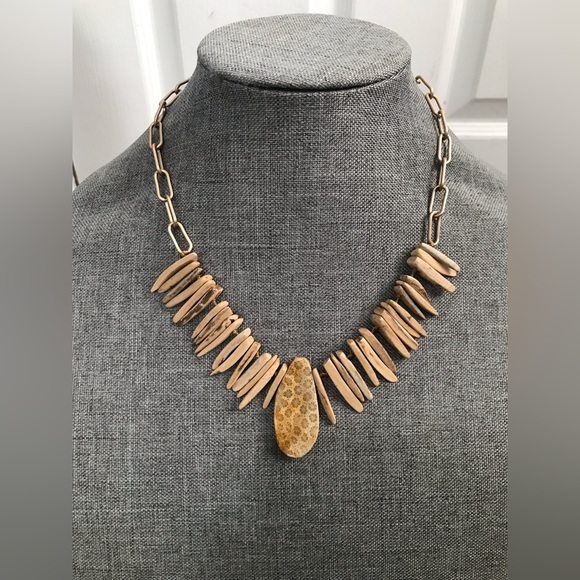 Romance Necklace. NWT. - Picture 1 of 11